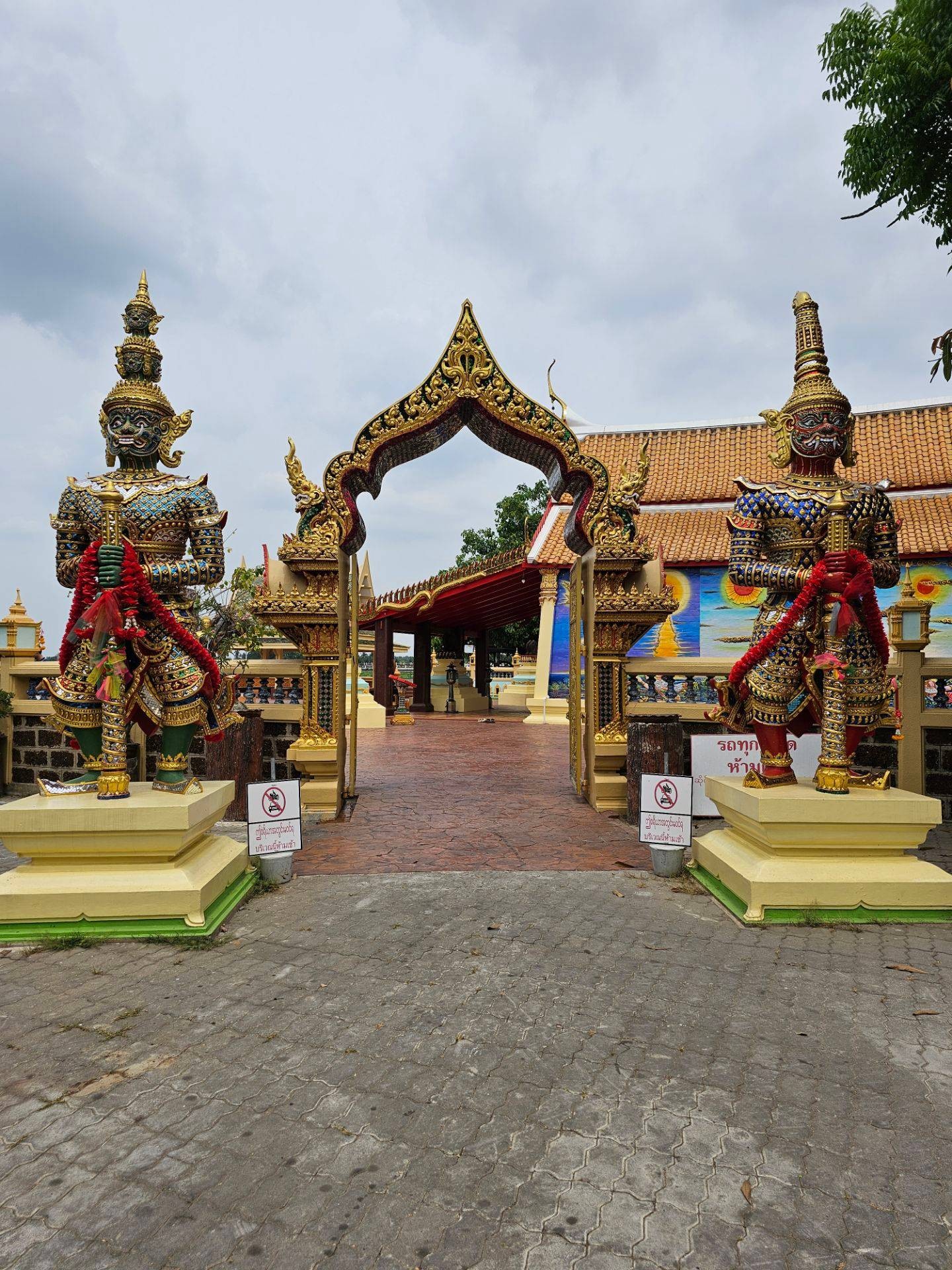 วัดนางสาว - รูปที่ 3